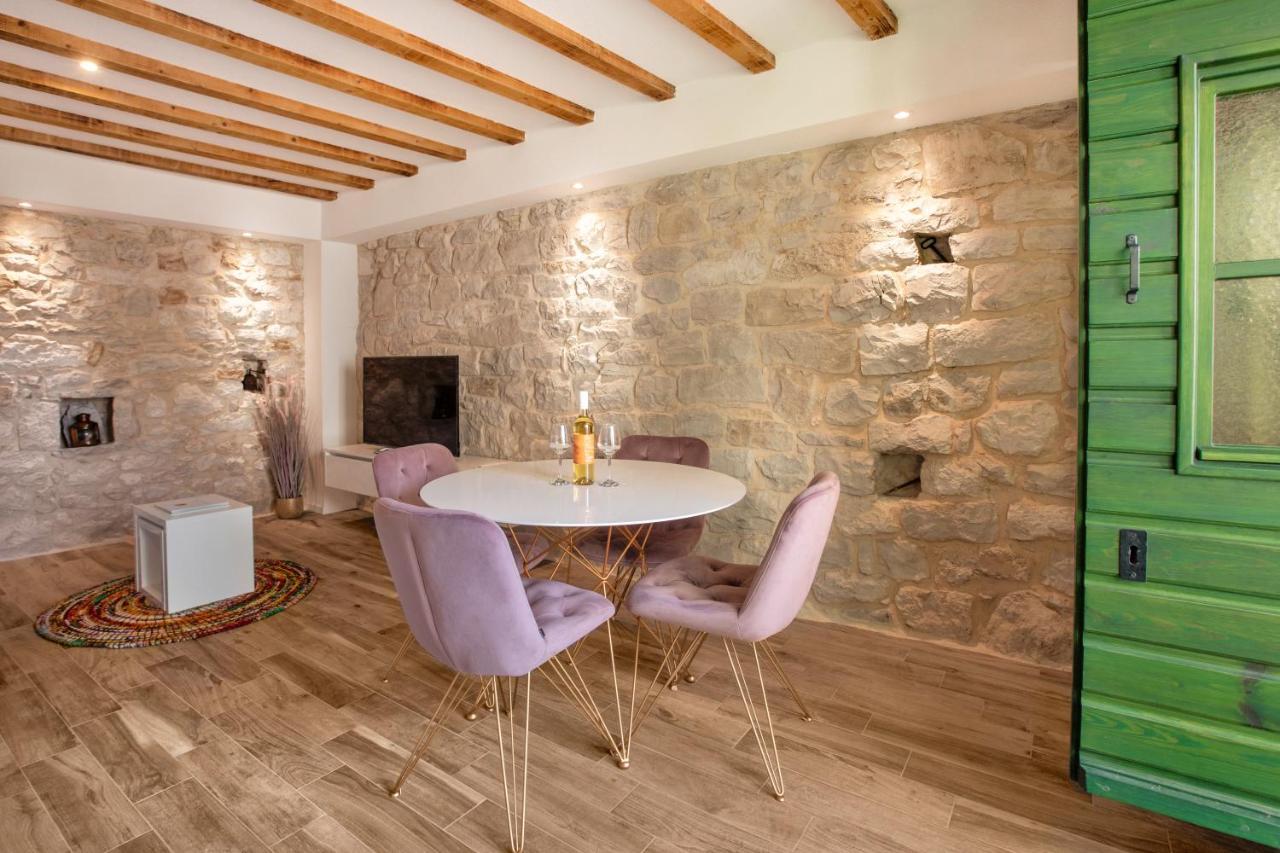 Old Stone House Gp Podstrana Exterior foto